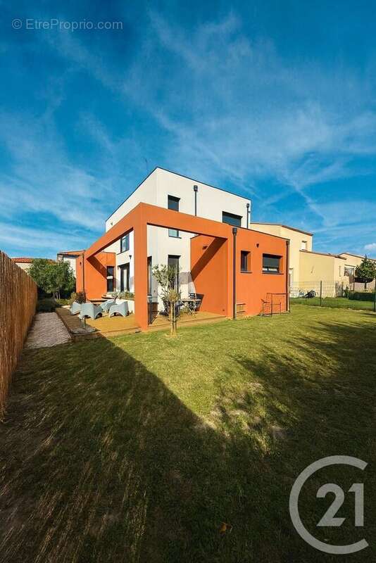 Maison à VILLELONGUE-DE-LA-SALANQUE