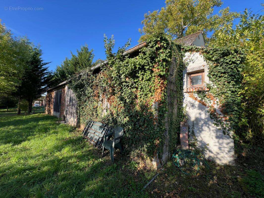 Terrain à LONGNY-AU-PERCHE