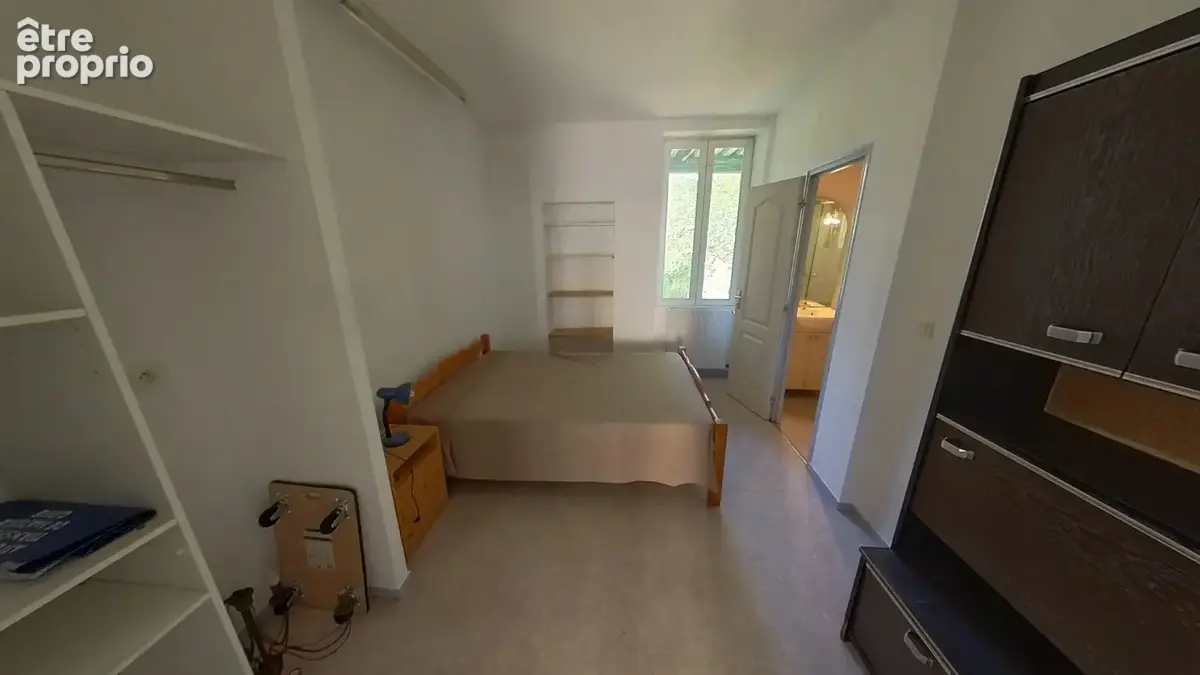 Appartement 156 m² à Montlucon  - photo 2