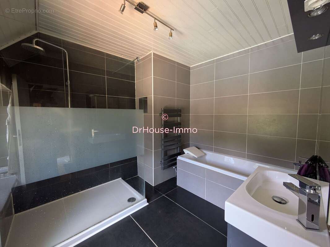 Maison 240 m² à Causse-Et-Diege  - photo 5