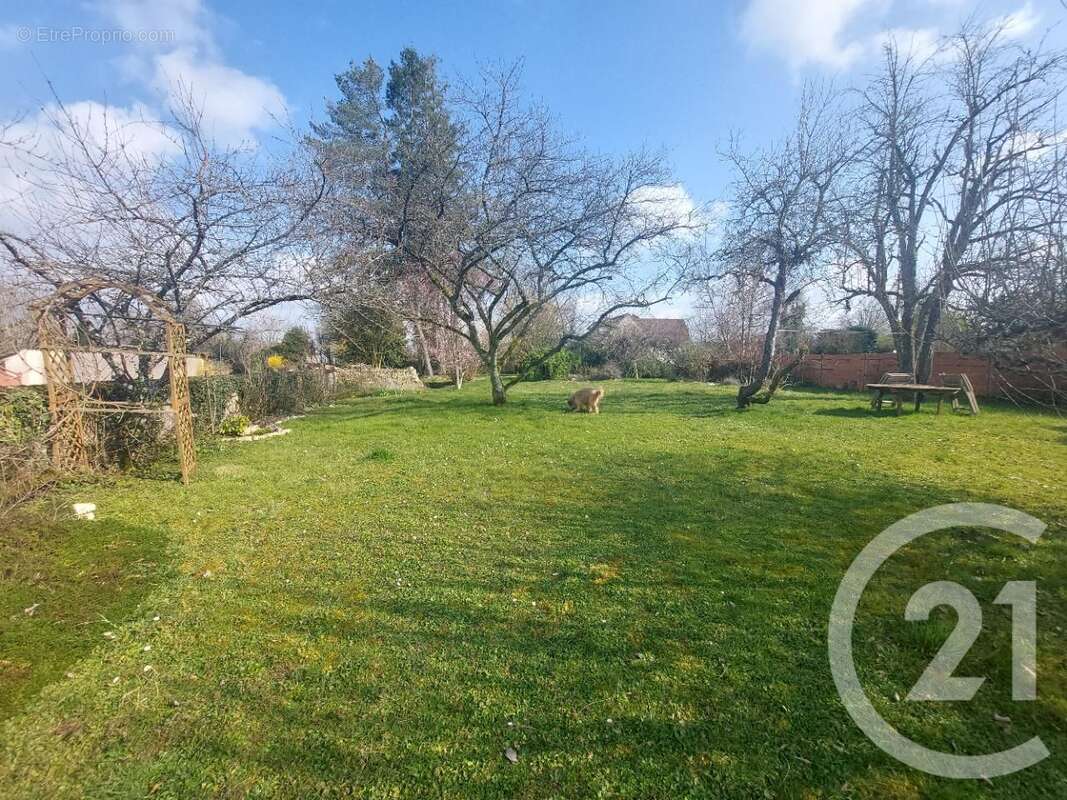 Maison à ETAIS-LA-SAUVIN
