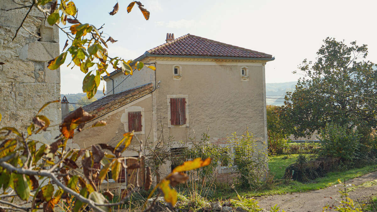 Maison à BRASSAC