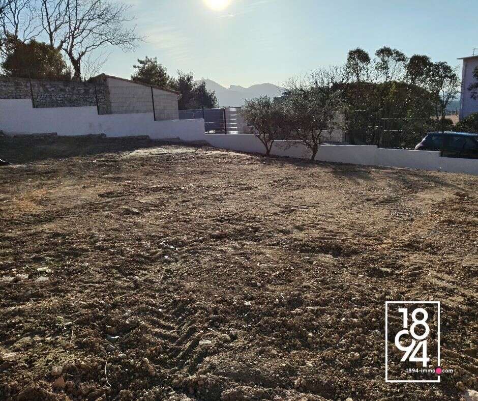 Terrain à PLAN-DE-CUQUES