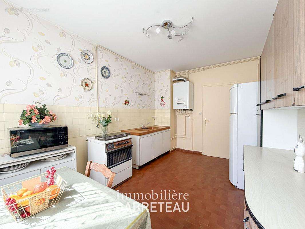 Appartement à LYON-6E