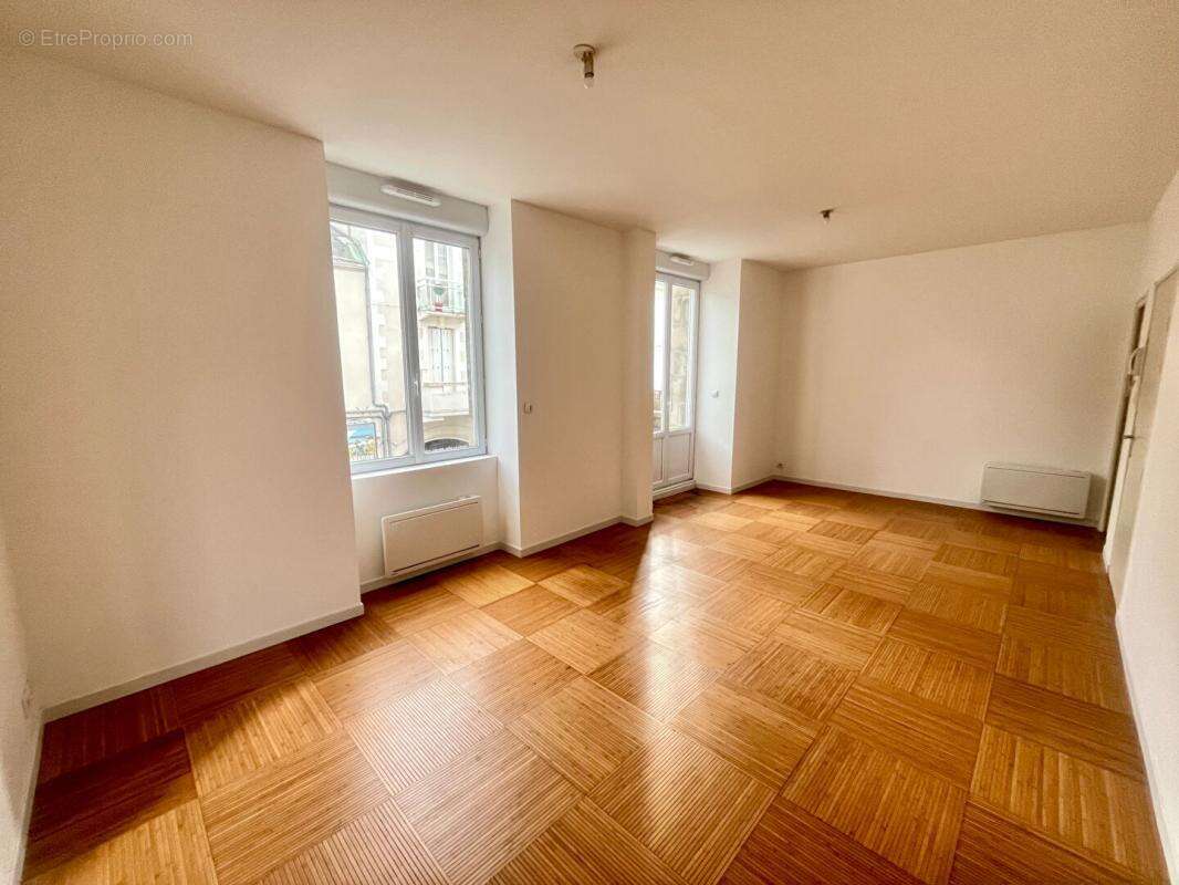 Appartement à LE POULIGUEN