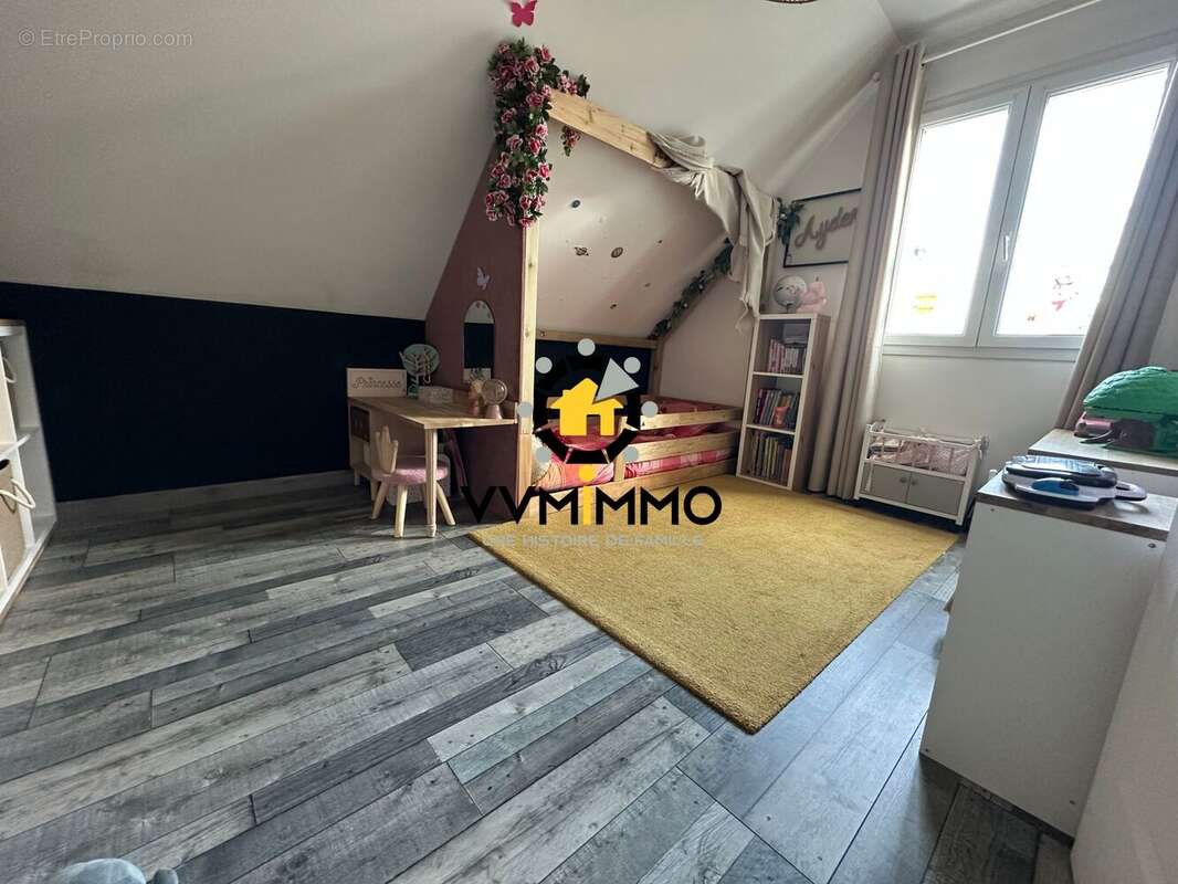 Maison à LIGNE