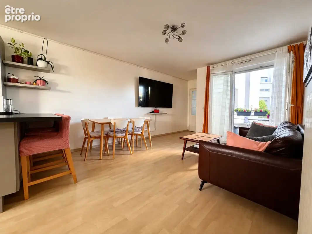 Appartement F4   Centre-ville du Blanc-Mesnil - photo 2