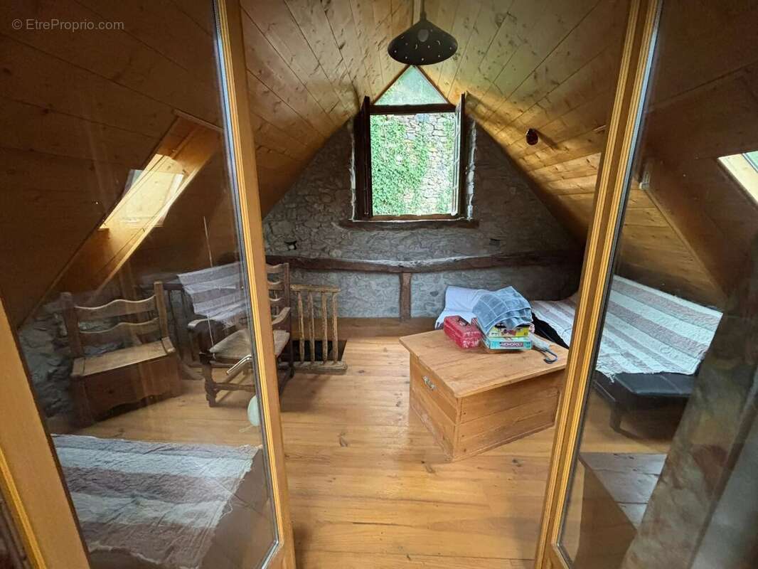 Maison à BALAGUERES