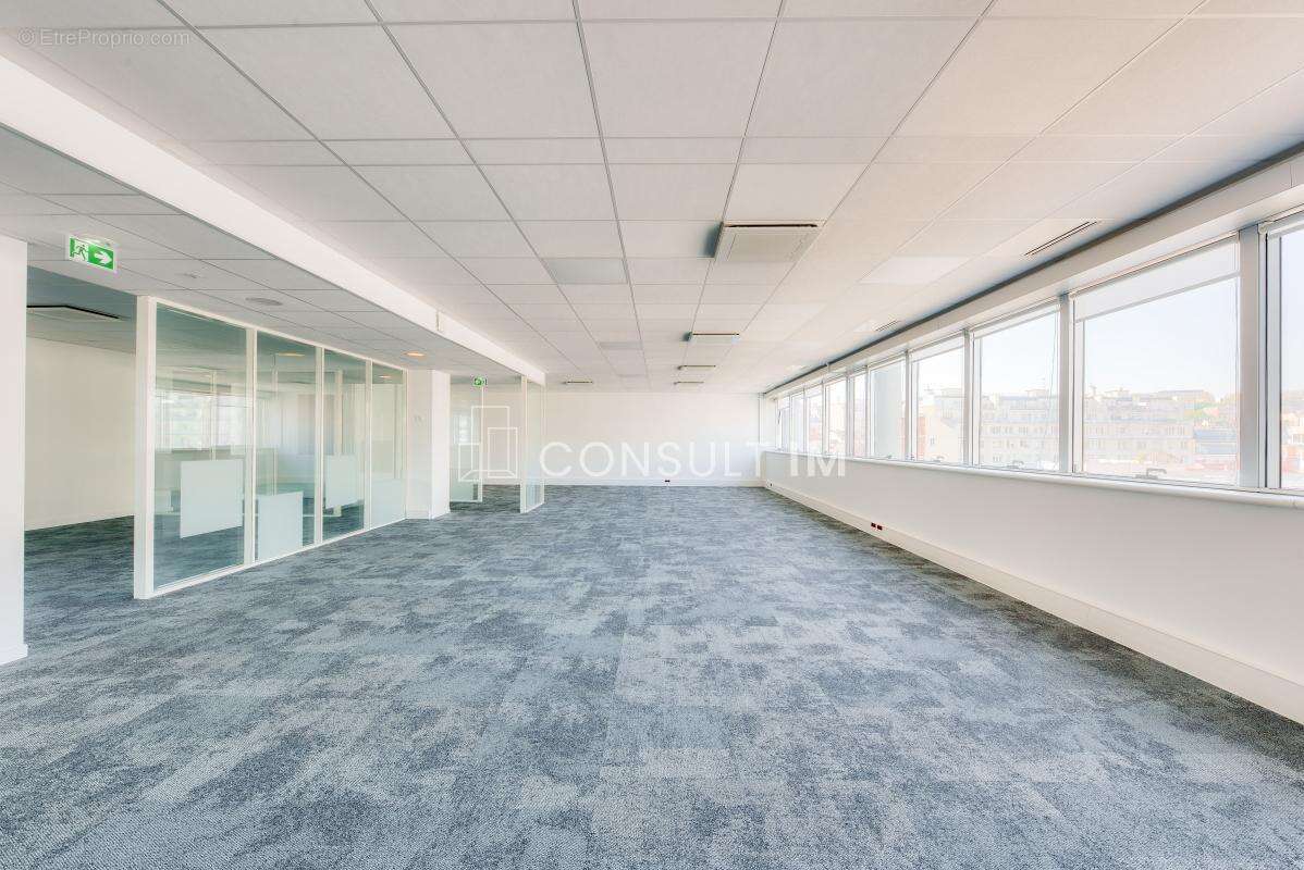 Commerce à ISSY-LES-MOULINEAUX