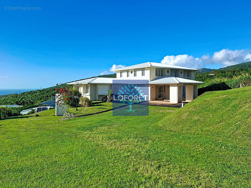 Maison à CASE-PILOTE