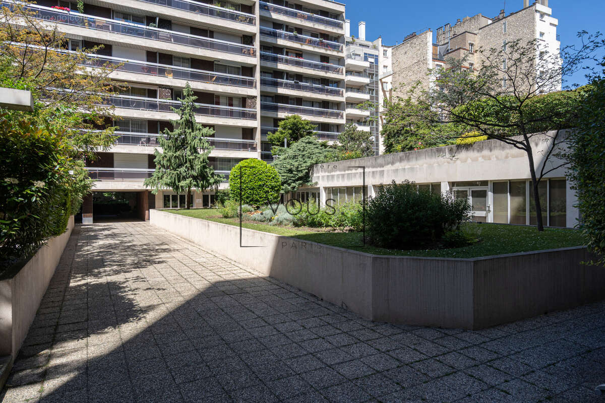 Appartement à PARIS-15E