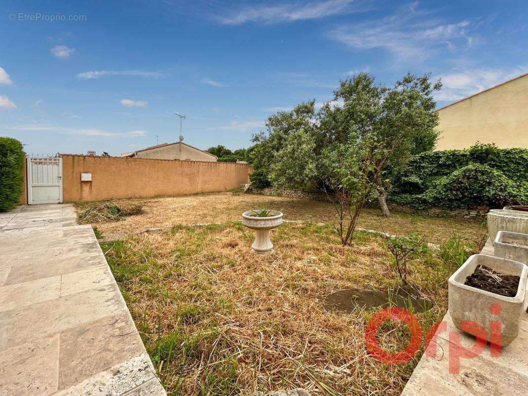 À Vendre : Maison de plain-pied 4 faces à Sérignan - photo 17