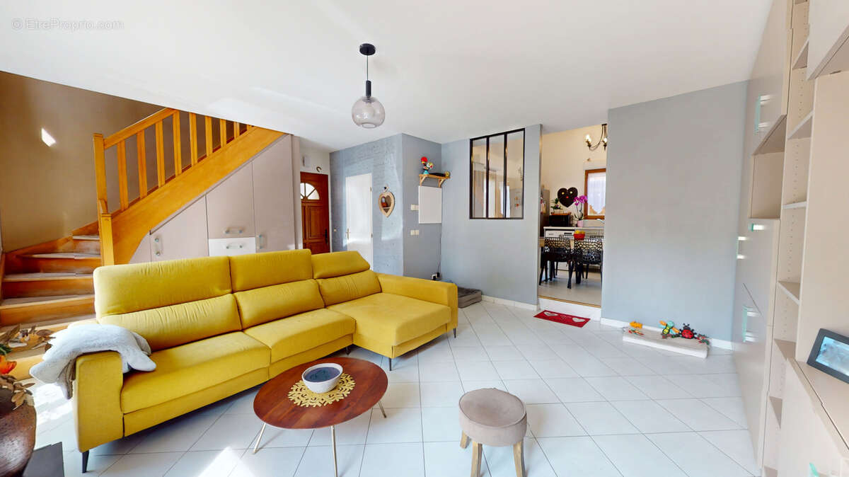 Maison à SAULX-MARCHAIS