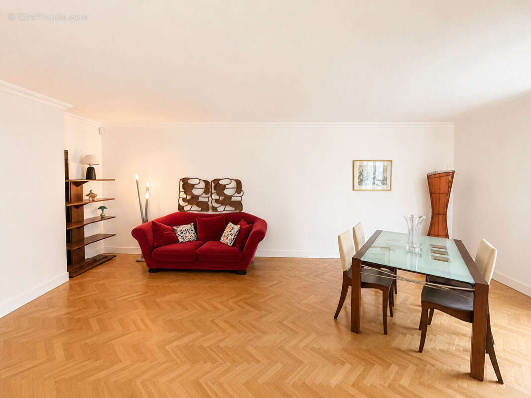 Appartement à PARIS-20E