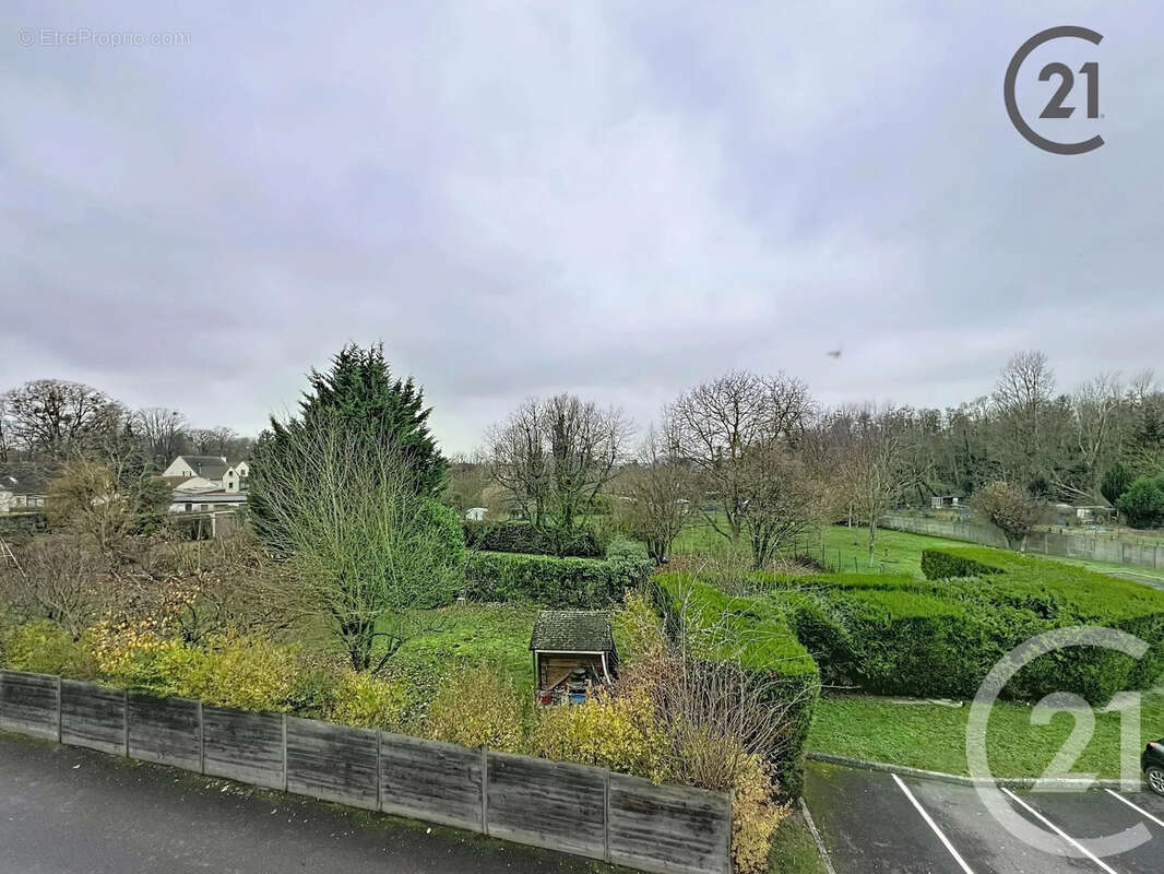 Appartement à TINQUEUX