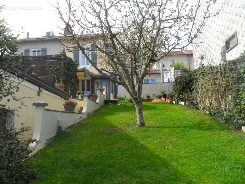 Maison à CHAMPIGNEULLES
