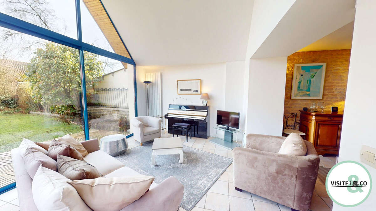 Maison à SAINT-MARTIN-DE-FONTENAY