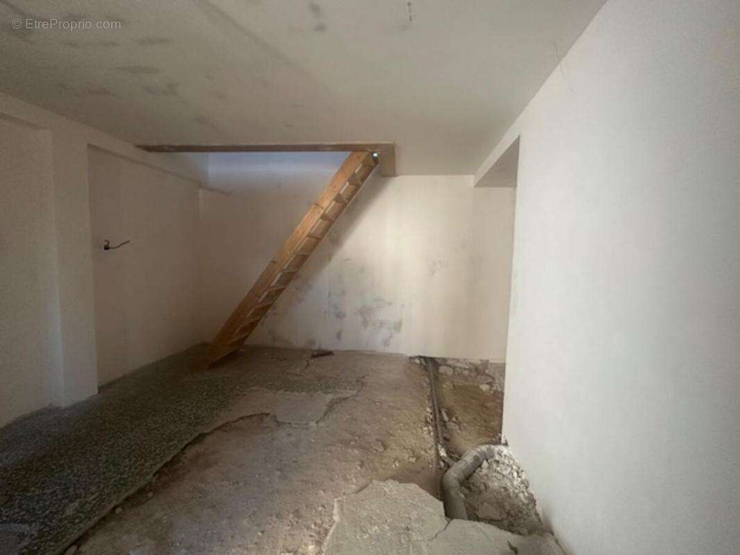 Maison à BAZOCHES-LES-HAUTES