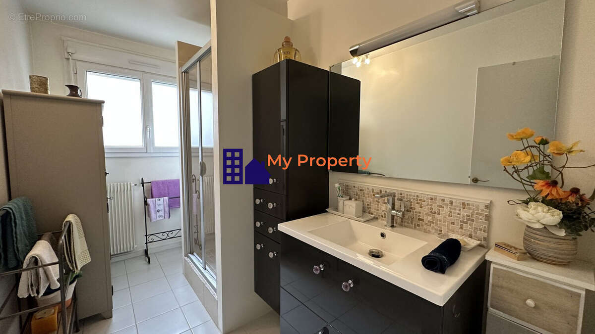 Appartement à HOUILLES