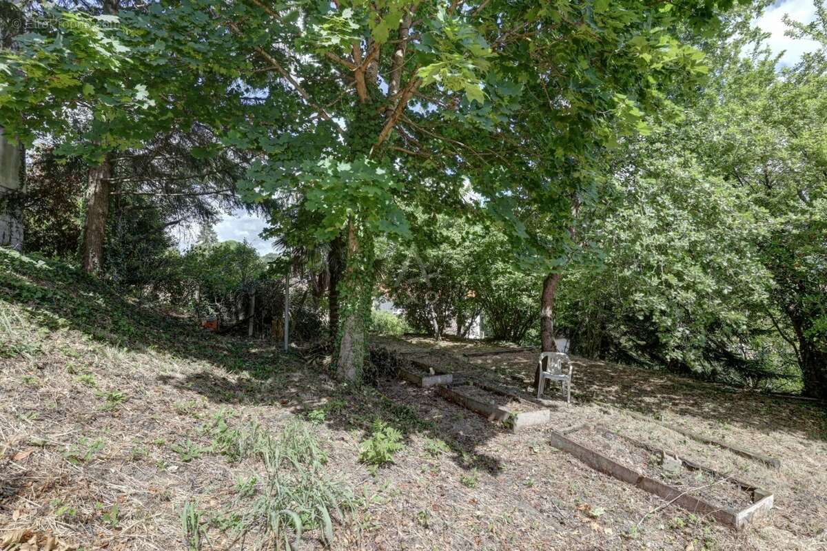 Maison à BRUGUIERES