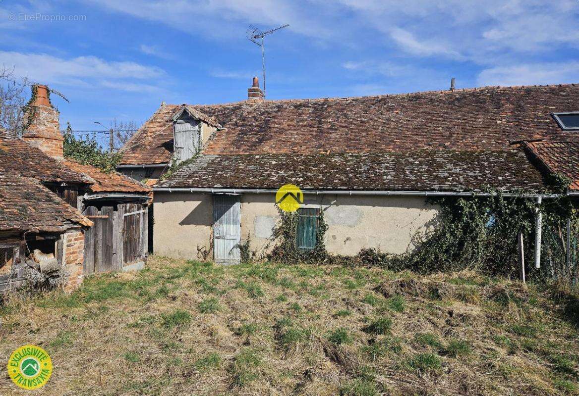 Maison à COSNE-D&#039;ALLIER