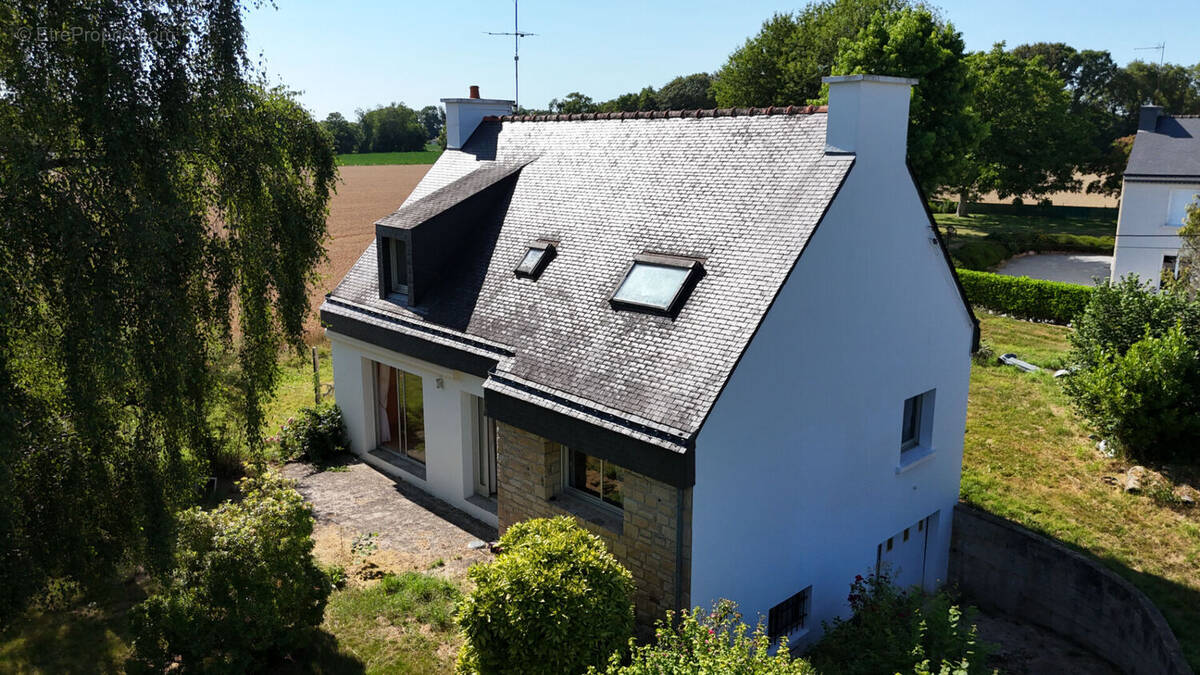 Maison à LOCMINE
