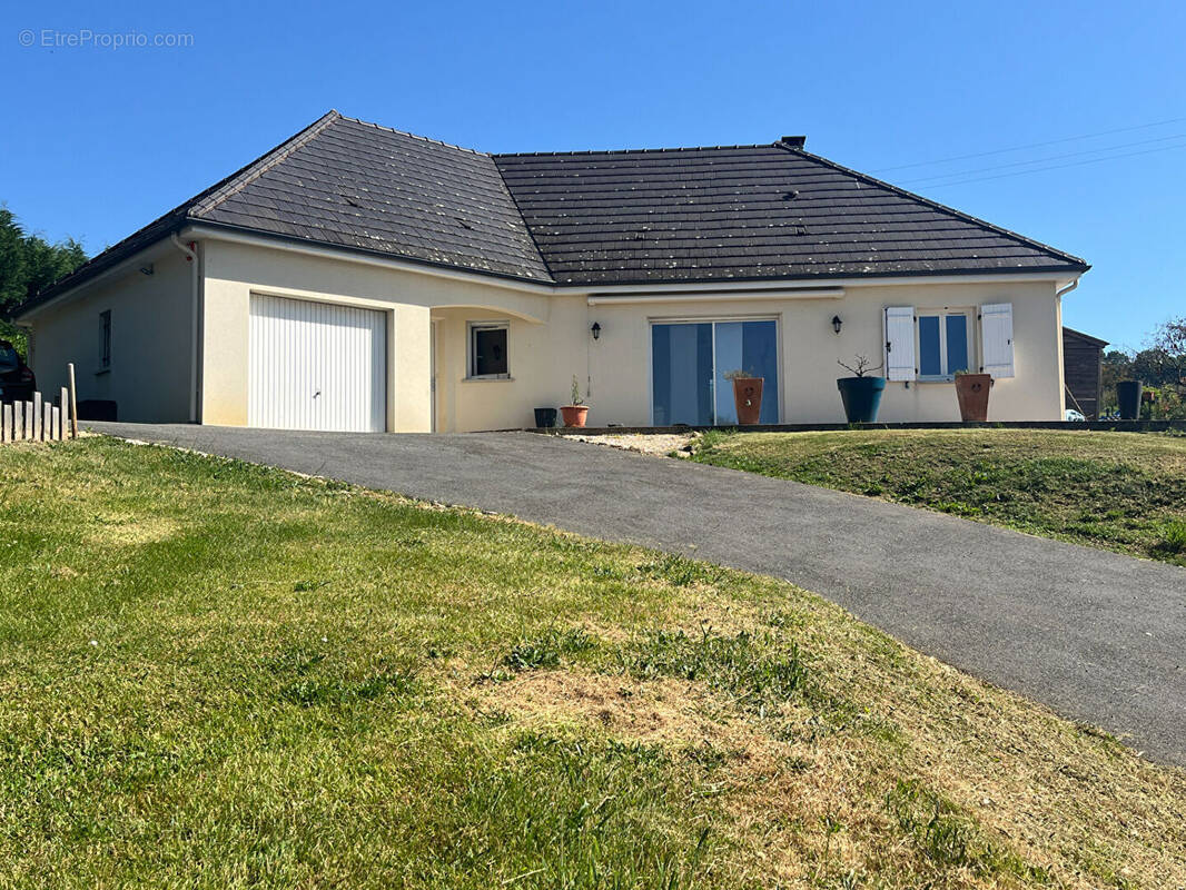Maison à DONZENAC