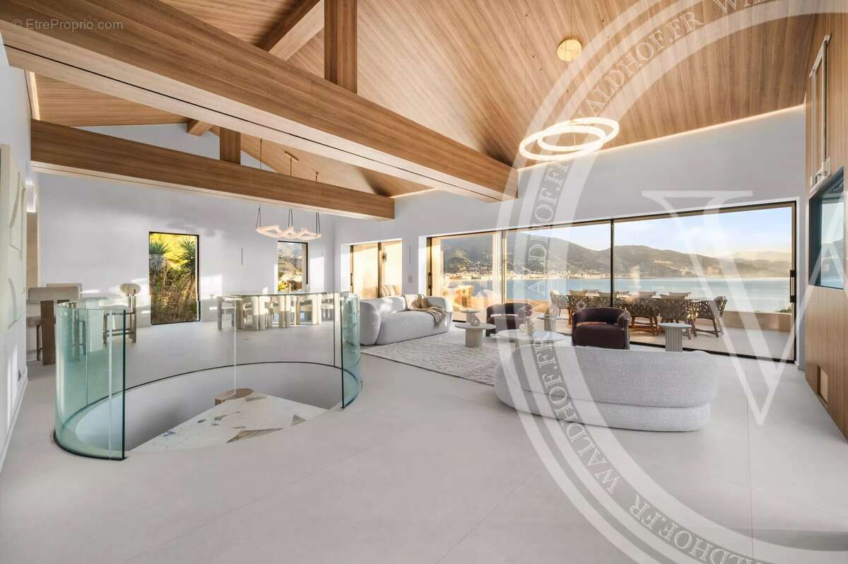 Maison à ROQUEBRUNE-CAP-MARTIN