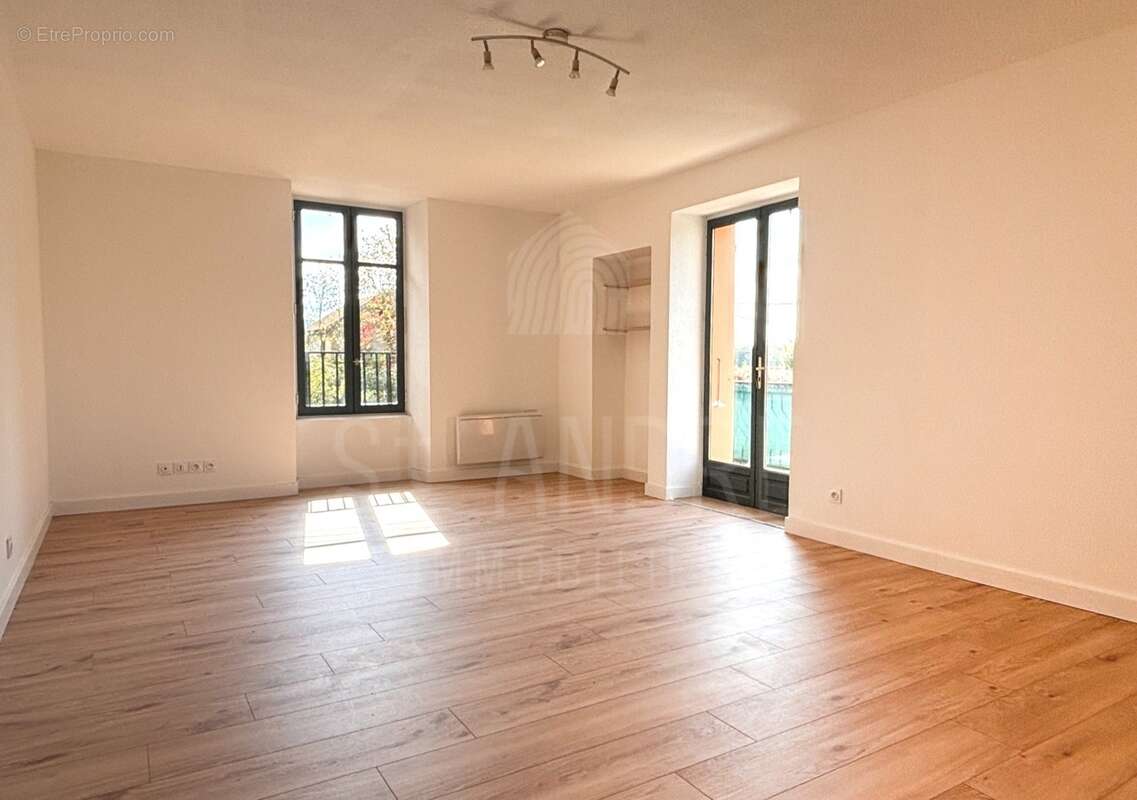 Appartement à LA COTE-SAINT-ANDRE
