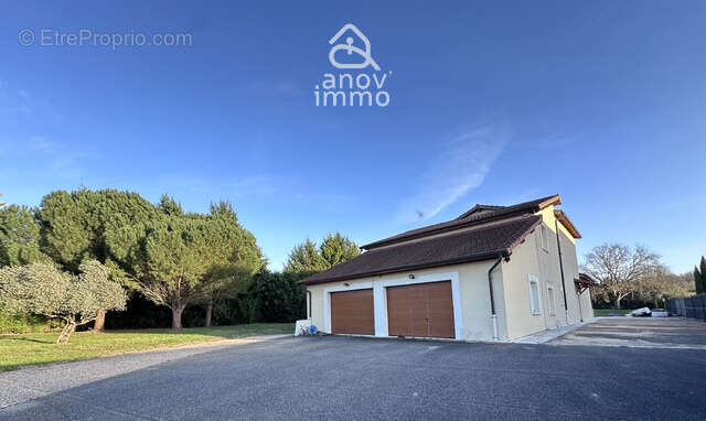 Grande propriété sur les hauteurs du village   Calme absolu - photo 2