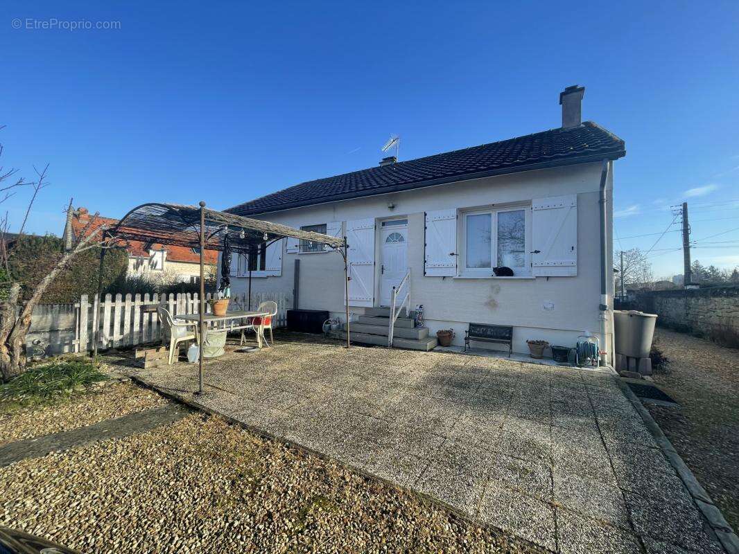 Maison à CHATELLERAULT