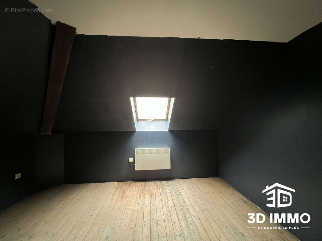 Maison à AVESNES-SUR-HELPE