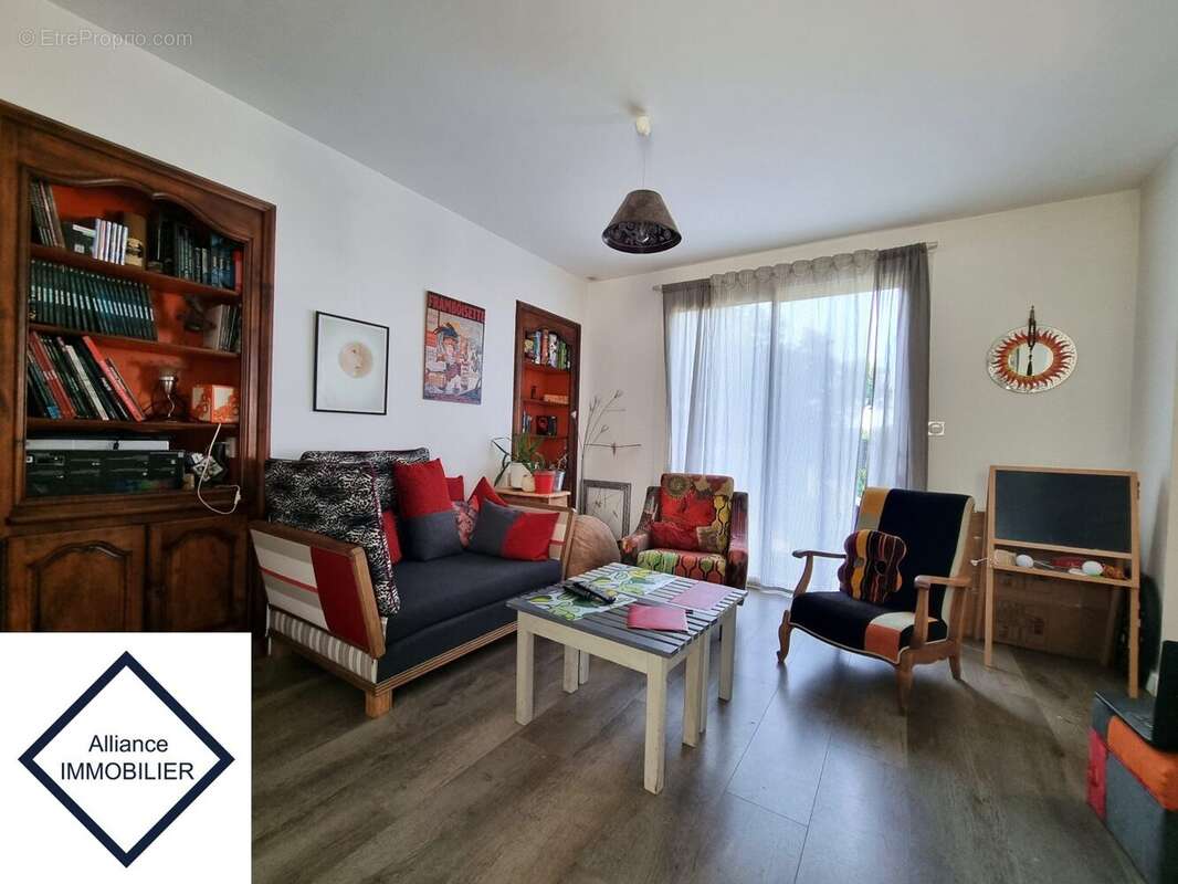 Maison à MONTAUBAN-DE-BRETAGNE