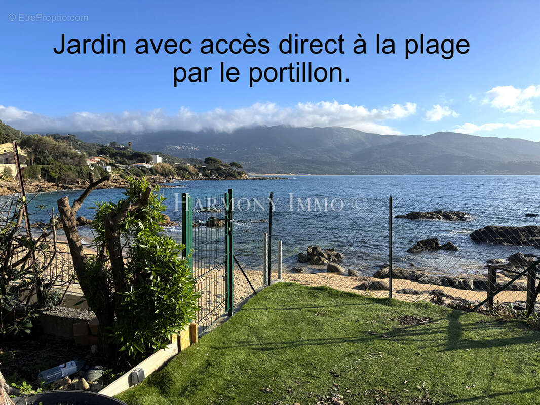 Rare : Pied dans l’eau. Accès direct plage. - photo 5