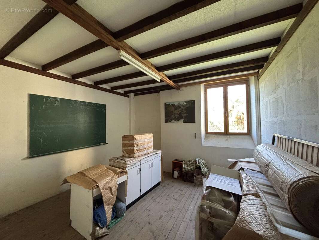 Appartement à VILLEMOUSTAUSSOU