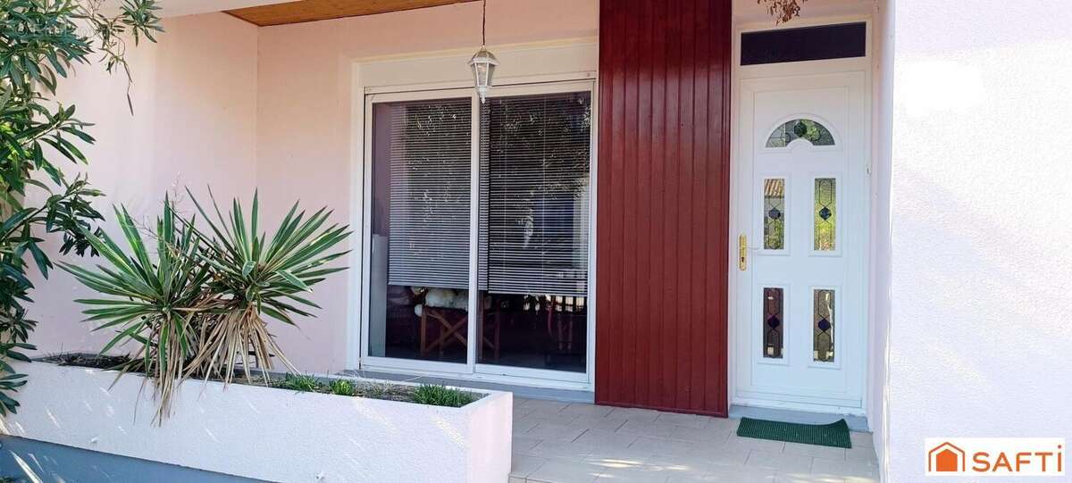 Photo 2 - Maison à SAINTES