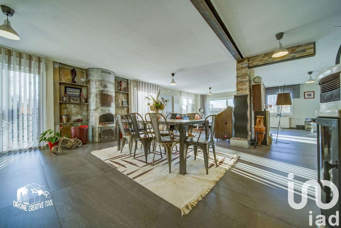 Photo 2 - Appartement à SAINT-JULIEN-LES-METZ