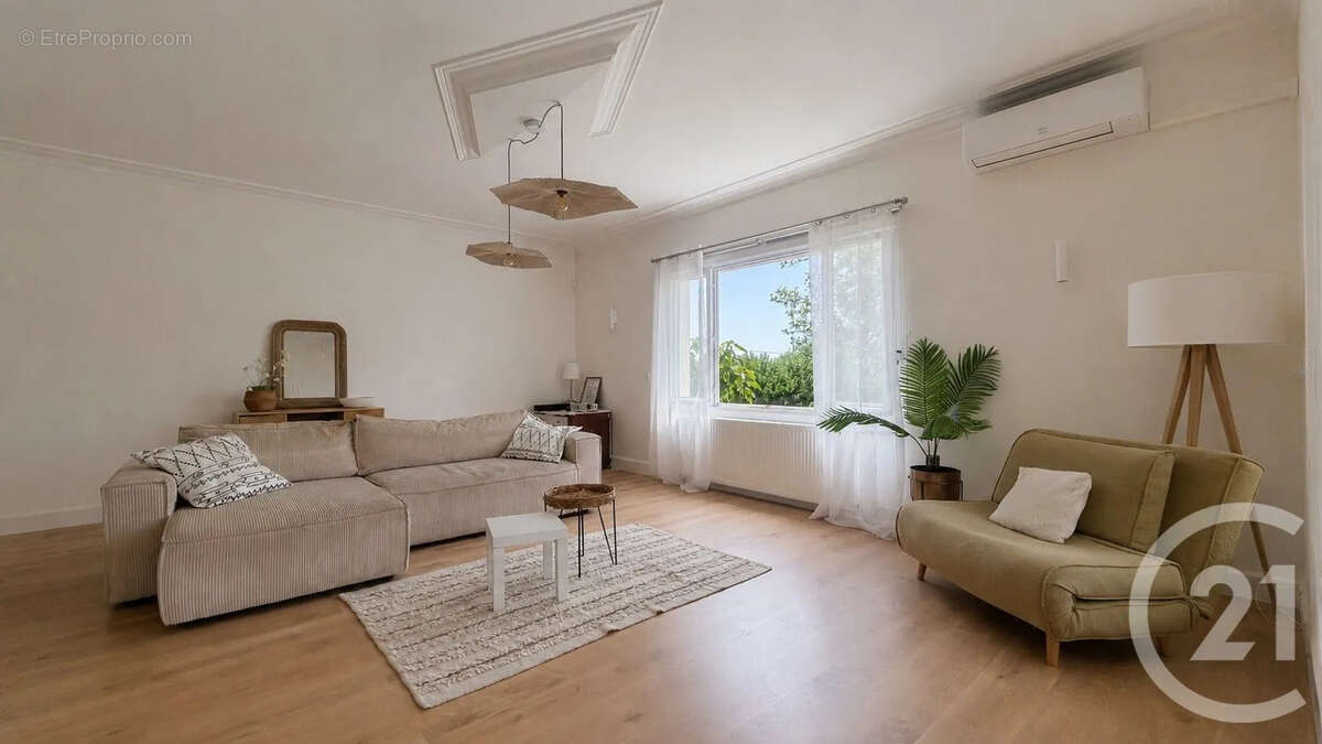 Maison à CASTELCULIER
