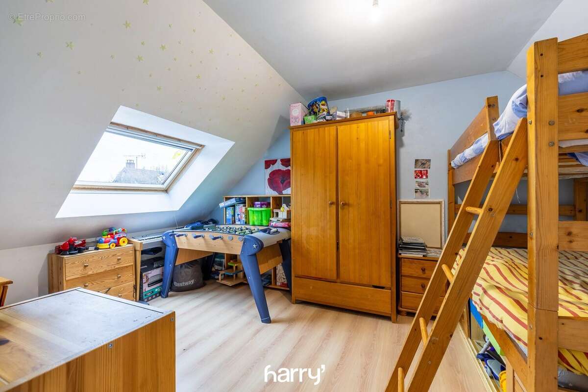 Maison à ROCHE-LEZ-BEAUPRE