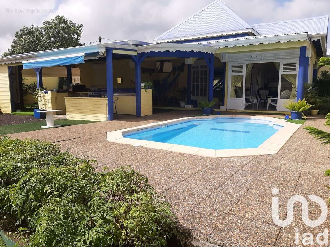 Photo 2 - Maison à BAIE-MAHAULT