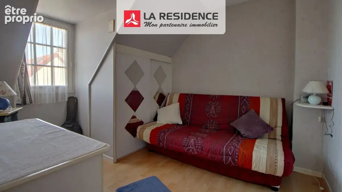 Maison 7 pièces 128 m² à vendre à Les Clayes-Sous-Bois (78340) - photo 8