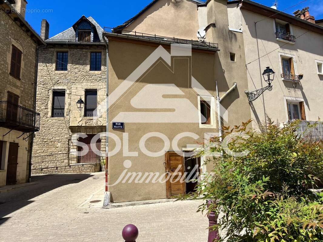 Maison à MARVEJOLS