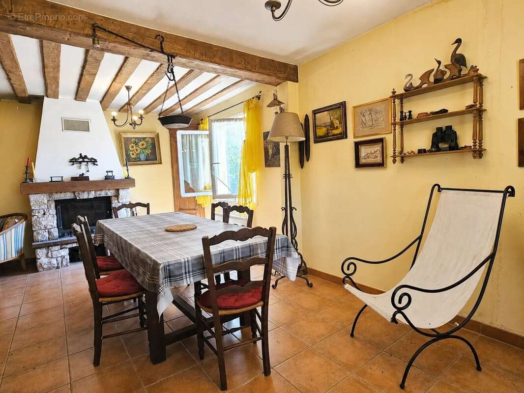 Caussols – Maison de campagne avec garage, atelier et grand terrain clos - photo 7