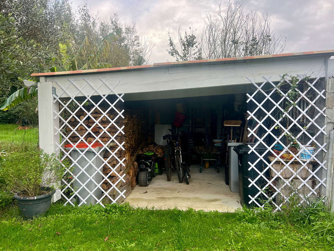 Maison à SAINT-JUST-LUZAC