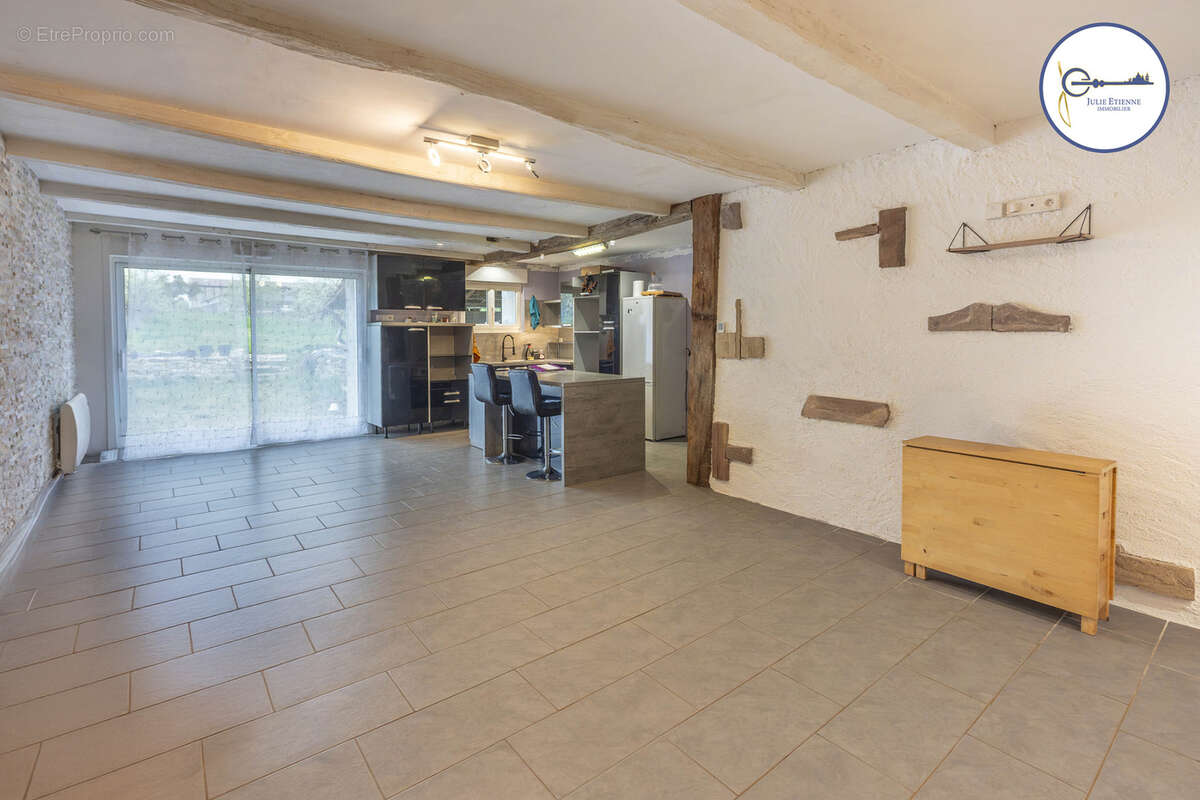 Maison mitoyenne damas aux bois - 8 pieces 224m2 - photo 6
