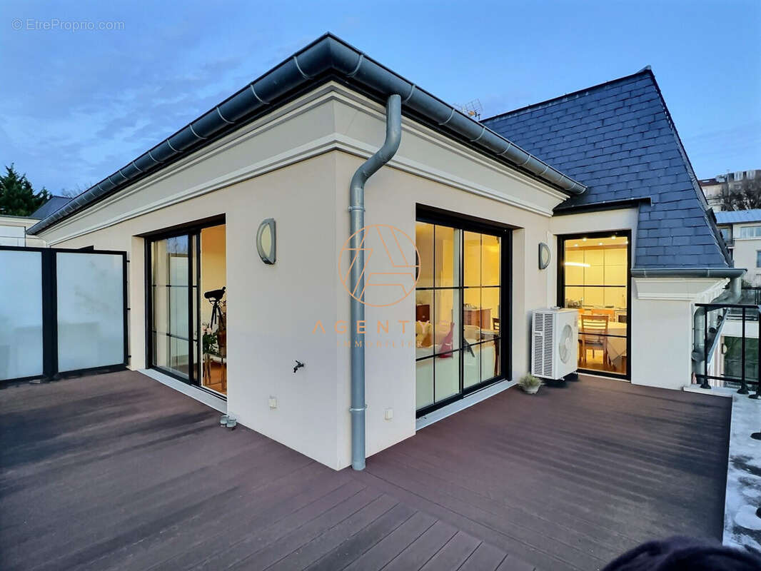 Appartement à CHENNEVIERES-SUR-MARNE