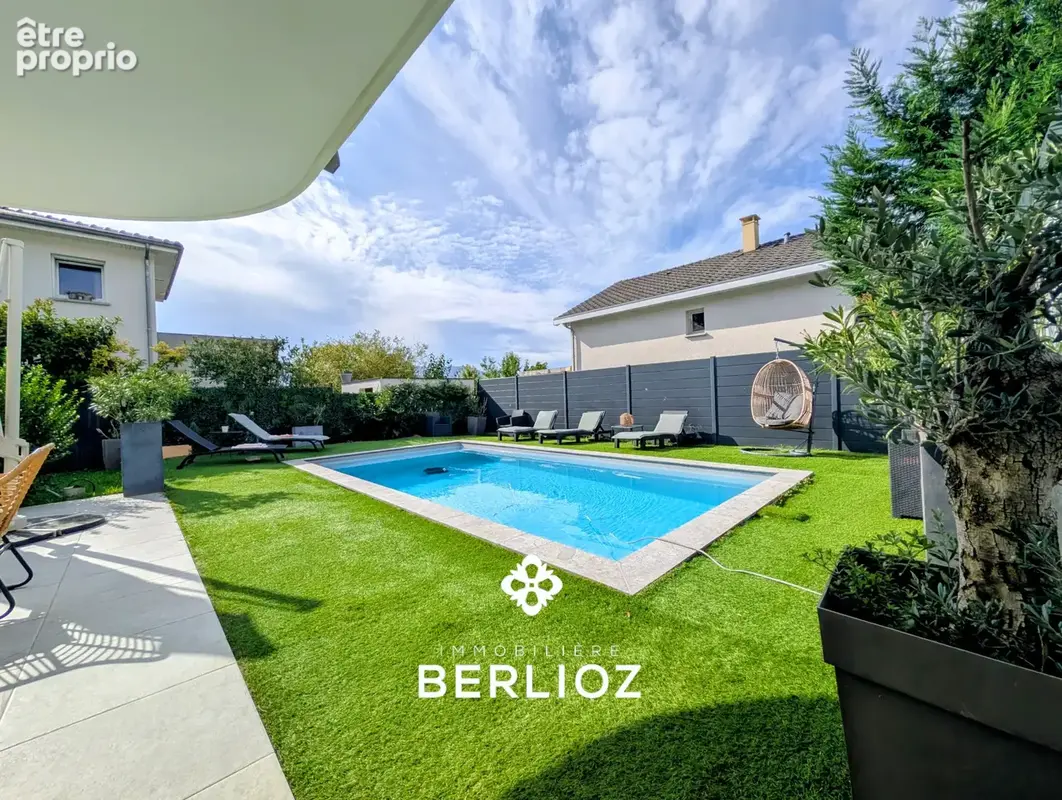 Meylan   limite montbonnot-saint-martin   maison mitoyenne 4 chambres   149 m2 au sol   jardin 300 m2   piscin - photo 5