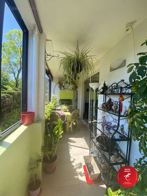 Appartement à COGOLIN