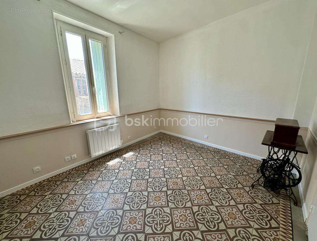 Coup de cœur assuré pour cette maison de village pleine de charme ! - photo 2