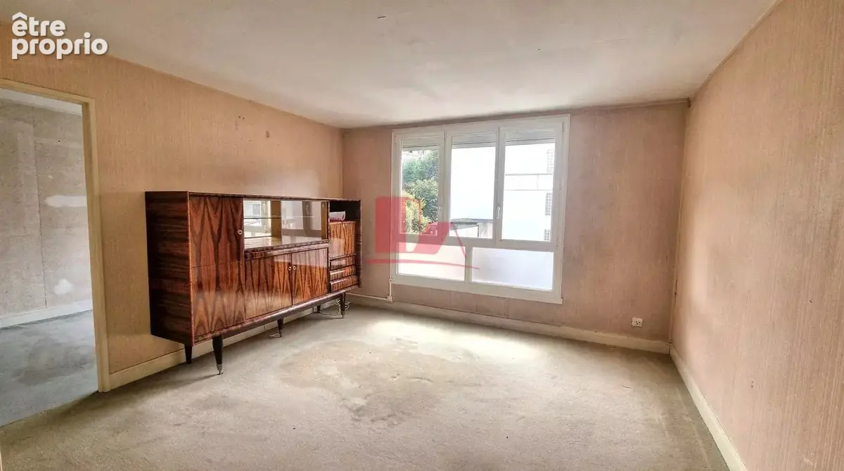 VANVES – Appartement 3 pièces de 51 m² à rénover – Métro et commerces à proximité - photo 3